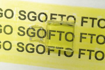 見えない光が拓く未来─波長280nmまでの深紫外線を通す透明電極で社会課題解決に挑む